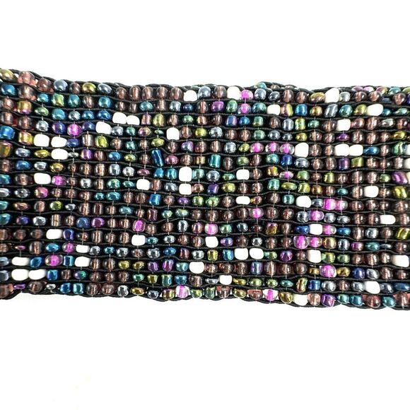 Vintage hand beaded belt with elastic waist band and wooden clasp - Picture 3 of 4